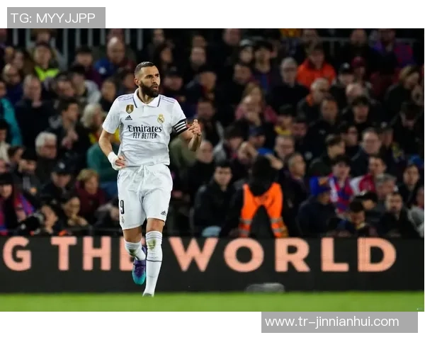 皇马训练动态吕迪格罗德里戈进行个人训练阿诺德等人积极康复中