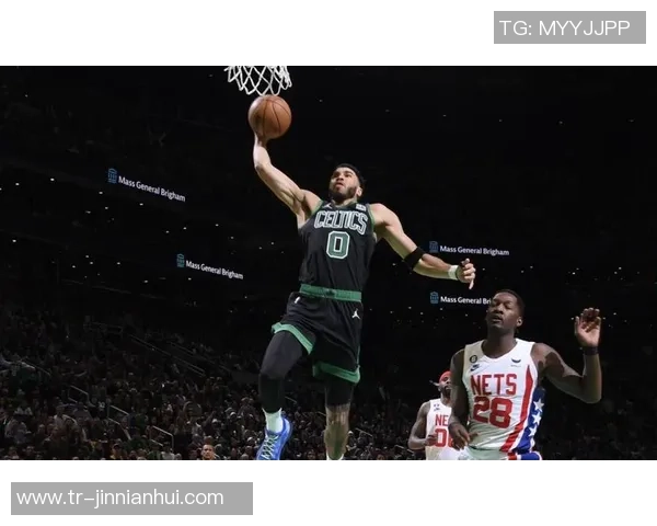 诺伊尔深度剖析失误原因：视野受限与距离不佳但最终责任在我